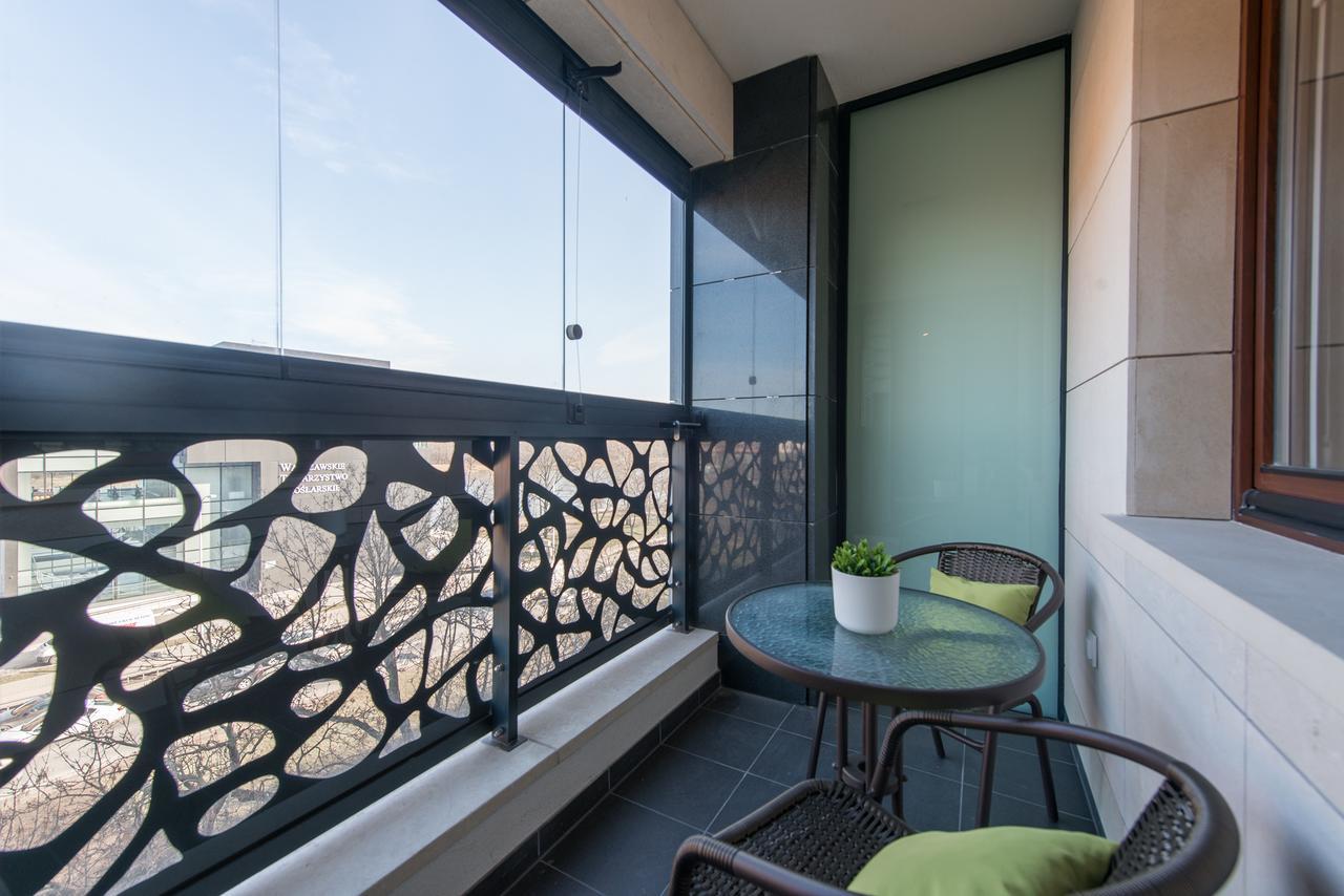 P&O Serviced Apartments Solec Varsovia Exterior foto