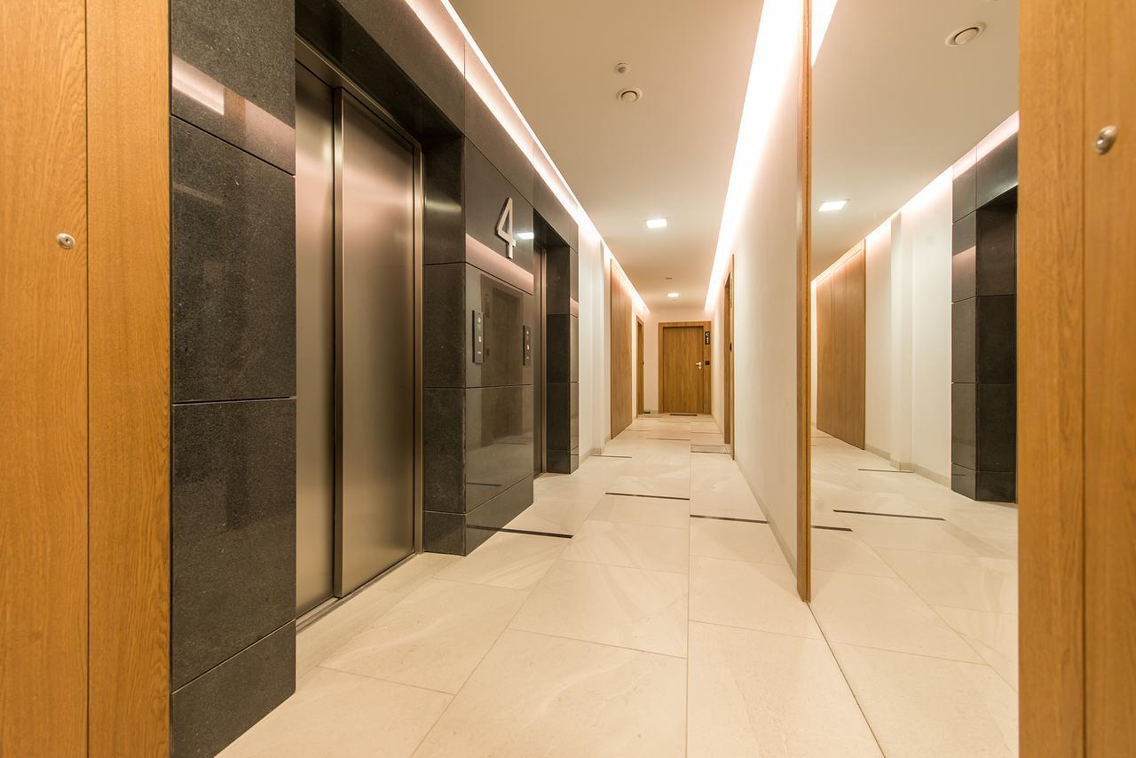 P&O Serviced Apartments Solec Varsovia Exterior foto
