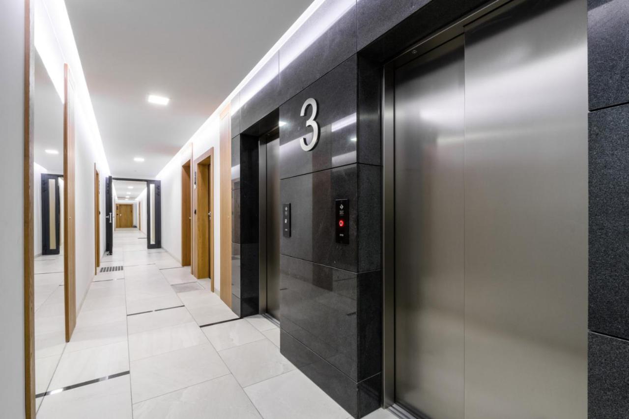 P&O Serviced Apartments Solec Varsovia Exterior foto