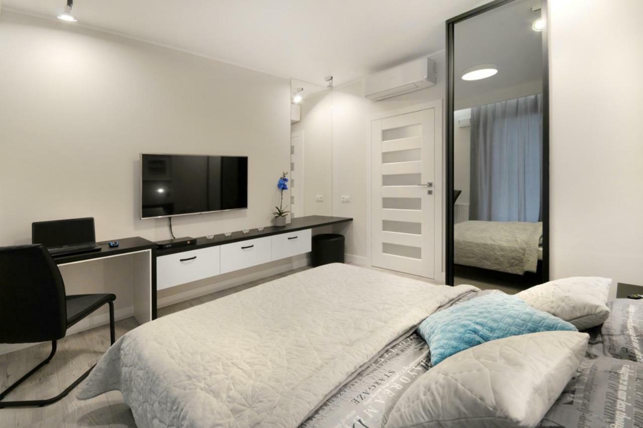 P&O Serviced Apartments Solec Varsovia Exterior foto