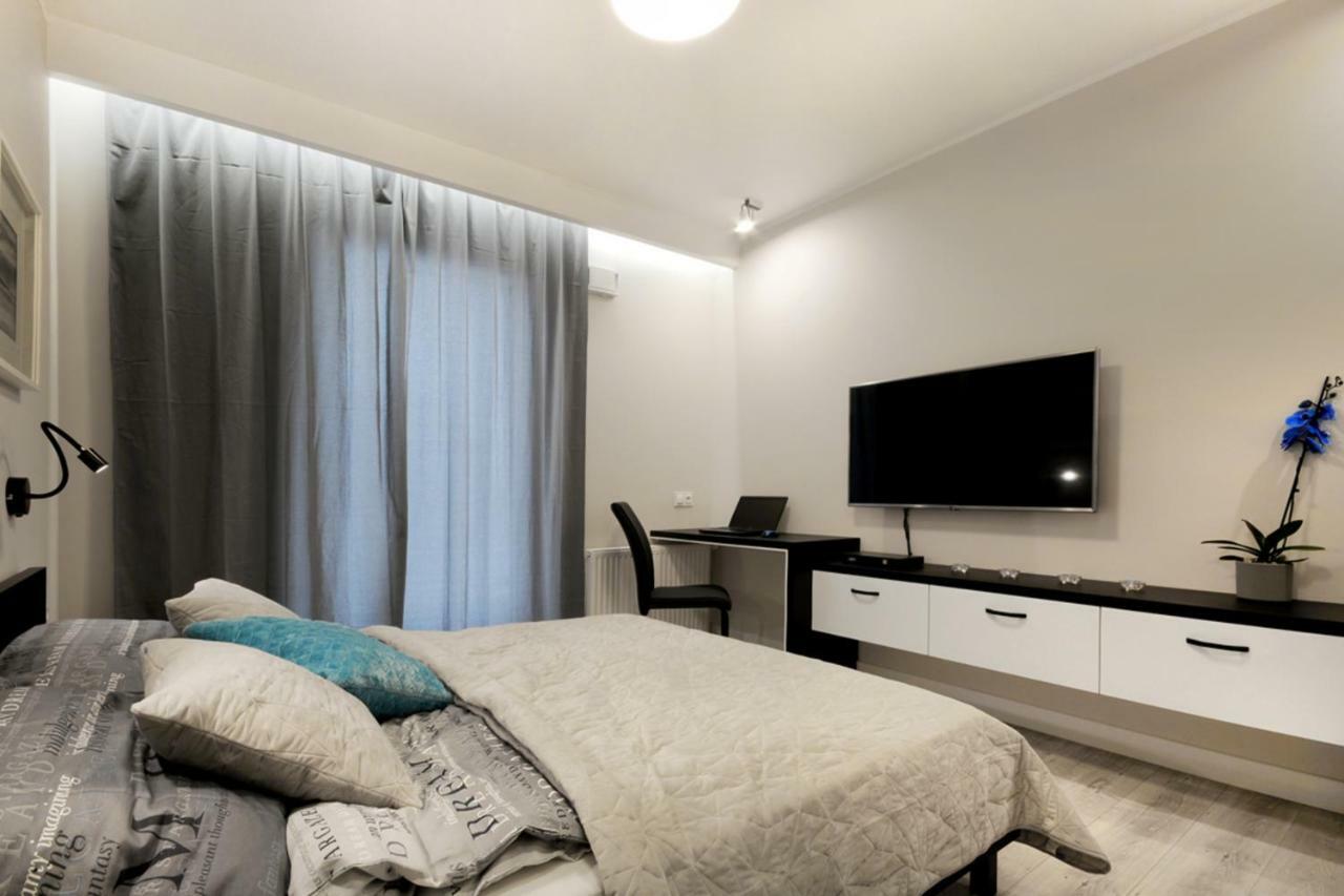 P&O Serviced Apartments Solec Varsovia Exterior foto
