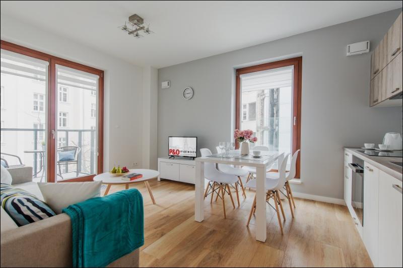 P&O Serviced Apartments Solec Varsovia Exterior foto